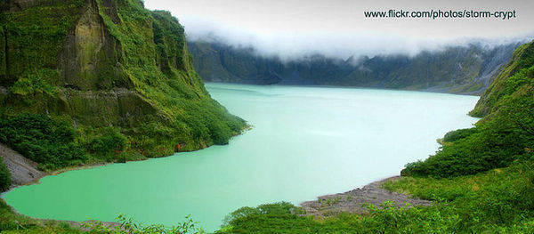 Hora Pinatubo Caldera na Filipínách